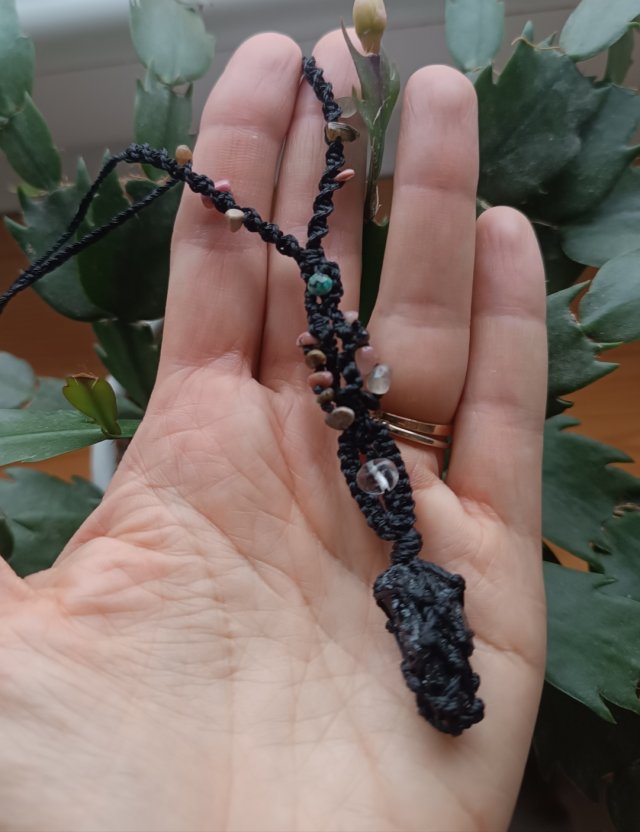 Naszyjnik z czarnym turmalinem