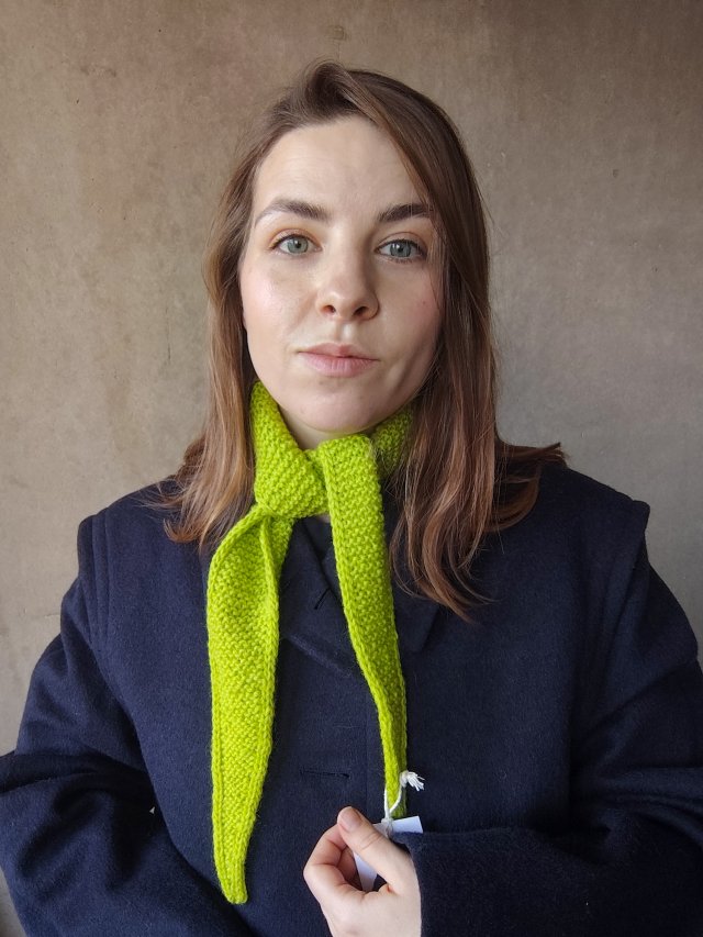 Zielony wełniany duński szalik Sophie Wełna z upcyclingu