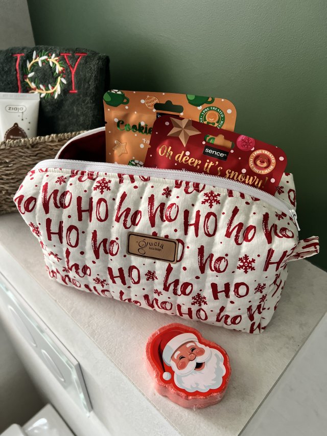 Kosmetyczka świąteczna