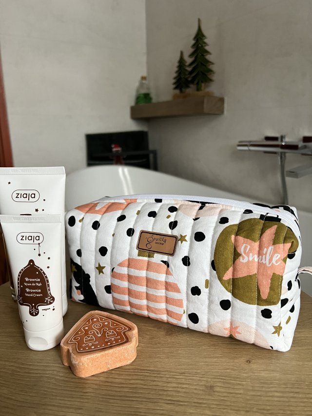 Kosmetyczka świąteczna