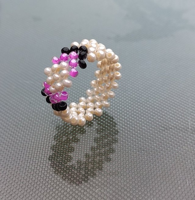 Szata Mędrca pleciony pierścionek z koralików