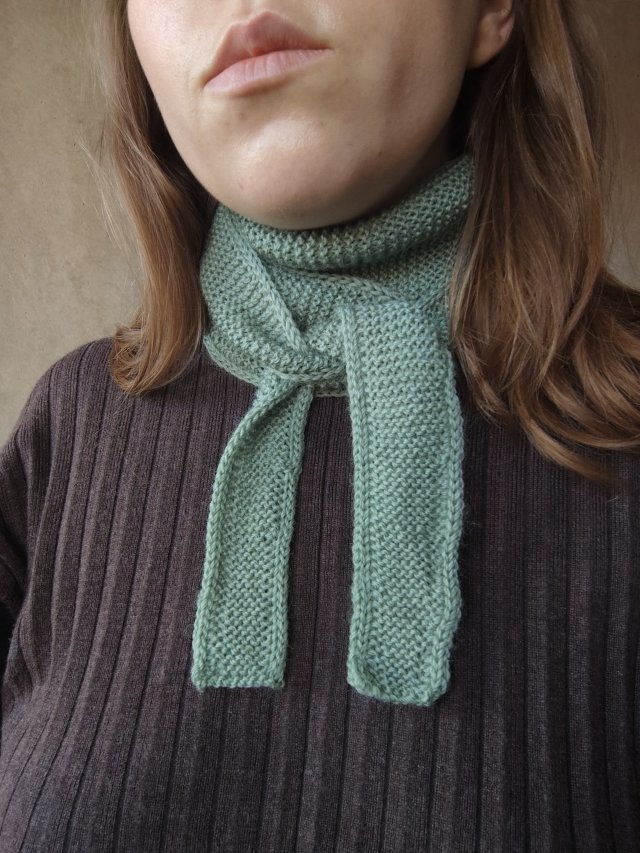 Szałwiowy wełniany duński szalik Sophie Wełna