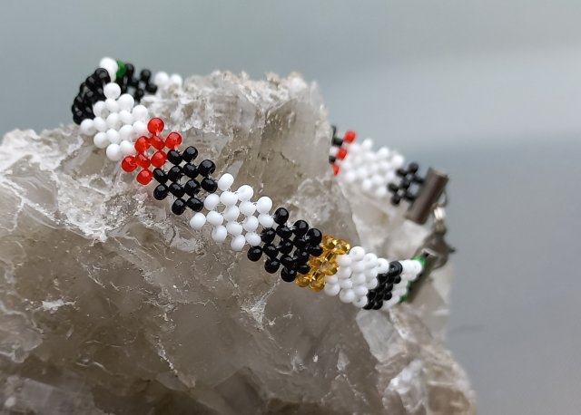 Pleciona bransoletka