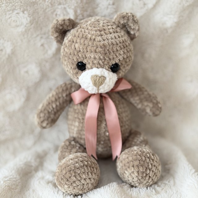 Miś Lumo ręcznie robiony.