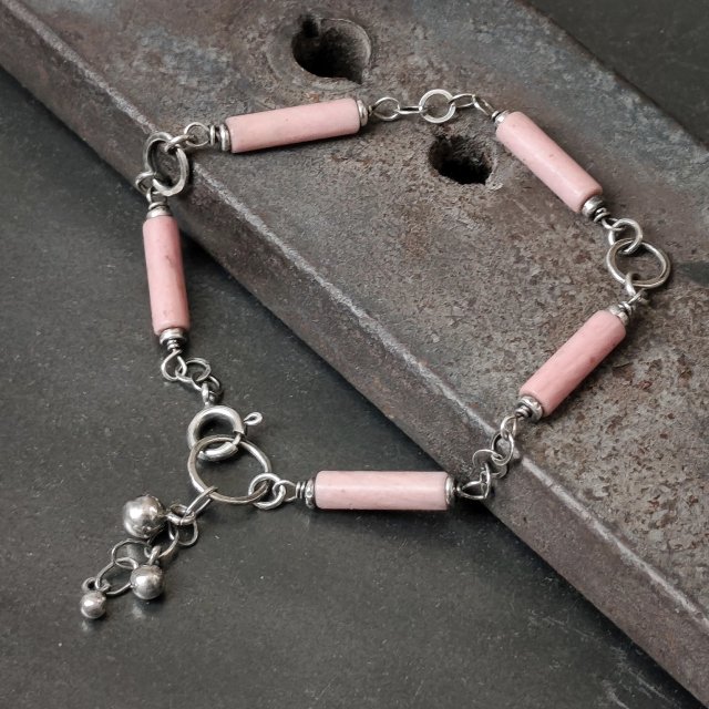 Srebrna bransoletka z rodonitem