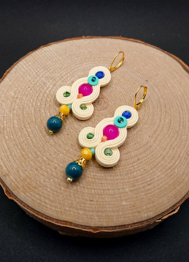 Waniliowo-kolorowe kolczyki sutasz