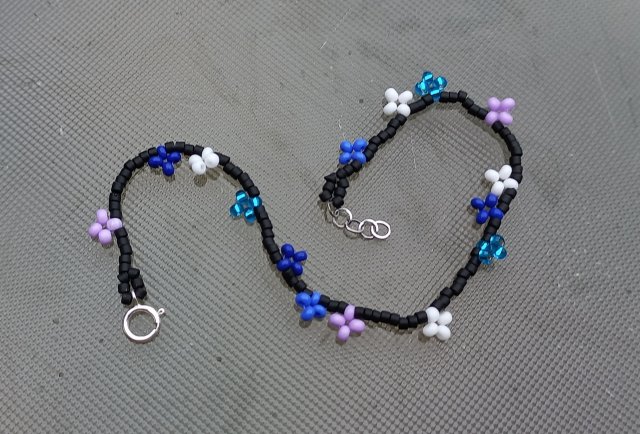 Boho - minimalizm, niebiesko-czarna bransoletka z czeskich szklanych koralików Preciosa