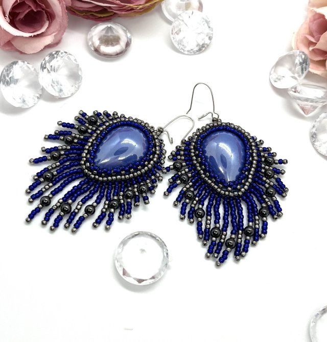 Błękitna Magia– Eleganckie Kolczyki z Frędzlami