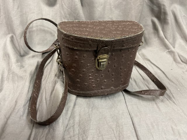 Reisenthel skórzany kuferek