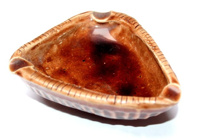 MAŁA  ceramiczna popielniczka PRL