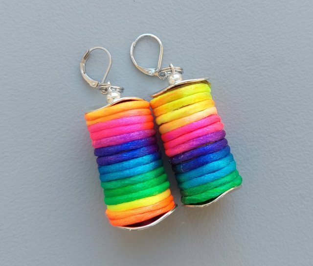 Neonowa seria kolorów - kolczyki walce