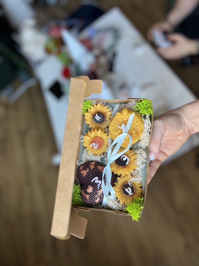 Świece z wosku pszczelego