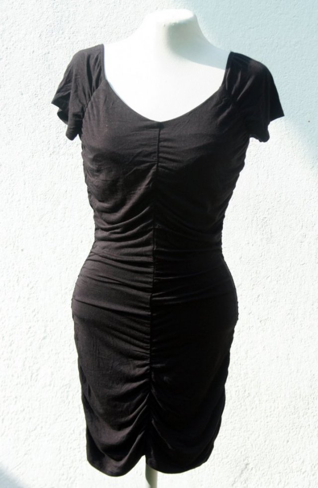 MAŁA CZARNA - SUKIENKA WIZYTOWA