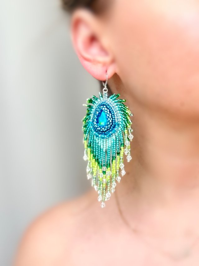 Kolczyki Pawie Pióro: Magia Kolorów i Blasku