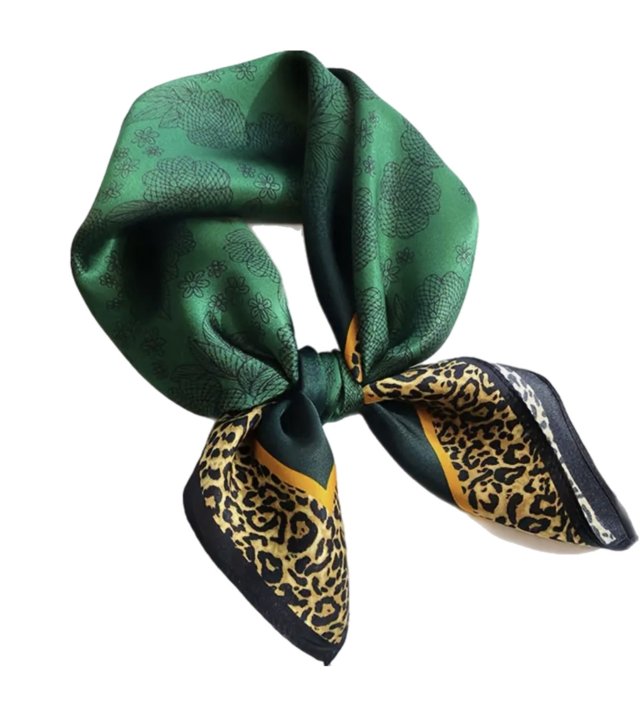 Butelkowa zieleń i panterka - Wielobarwna apaszka z jedwabiu