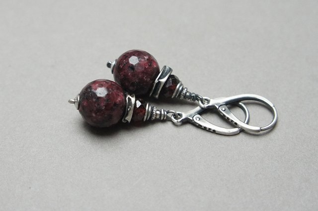 Burgundowe kule vol. 2 - kolczyki