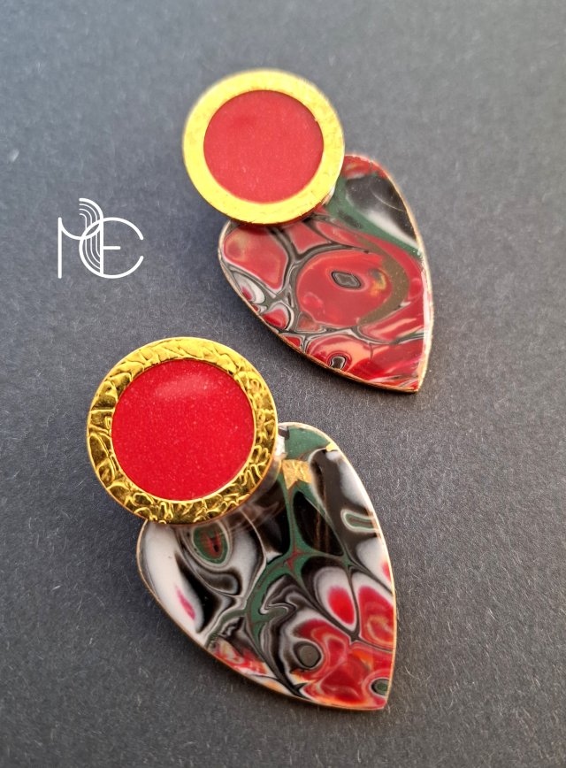 zieleń w czerwieni no11