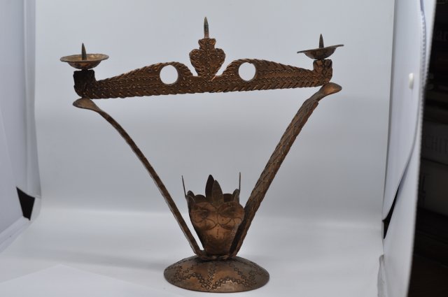 świecznik kandelabr lata 60 70 XX wieku metaloplastyka miedziany