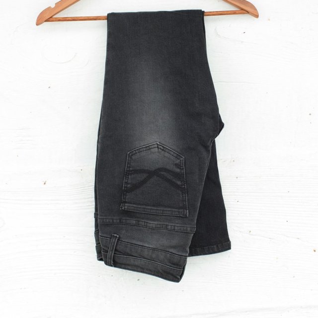 John Baner czarne jeansy bootcut 38 M