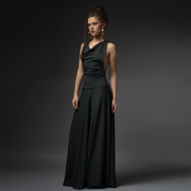 Bella - długa suknia na czerwony dywan