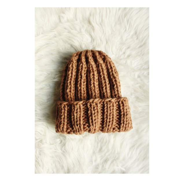 CZAPKA Z WEŁNĄ KARMEL BEANIE