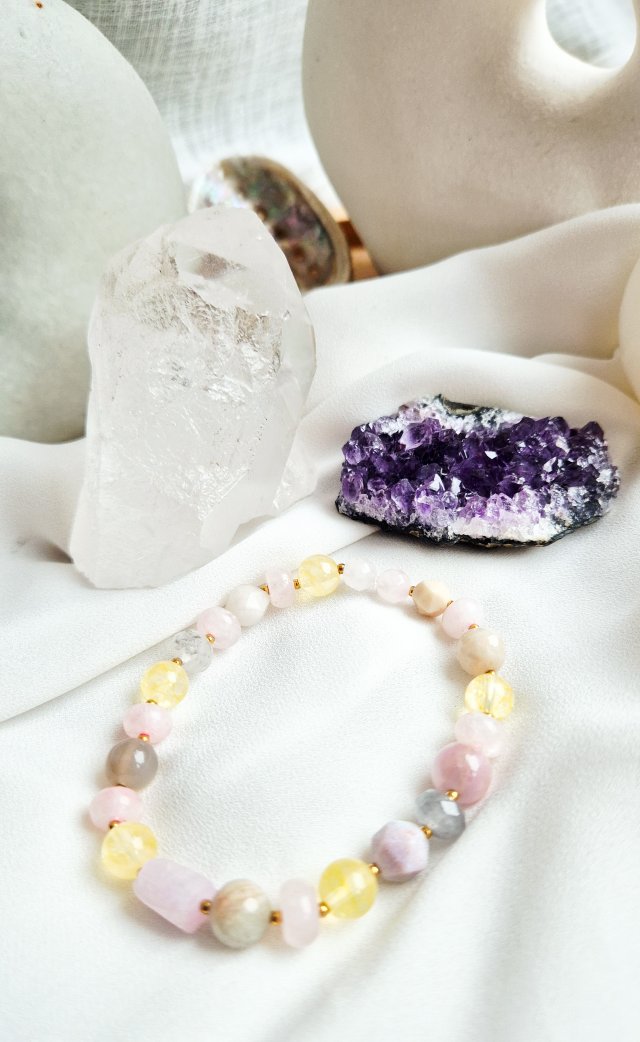 Bransoletka z cytrynem ,kwarcem różowym i kunzytem