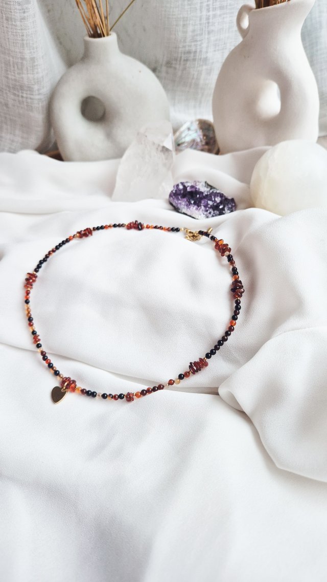 naszyjnik z granatu i agatu palonego