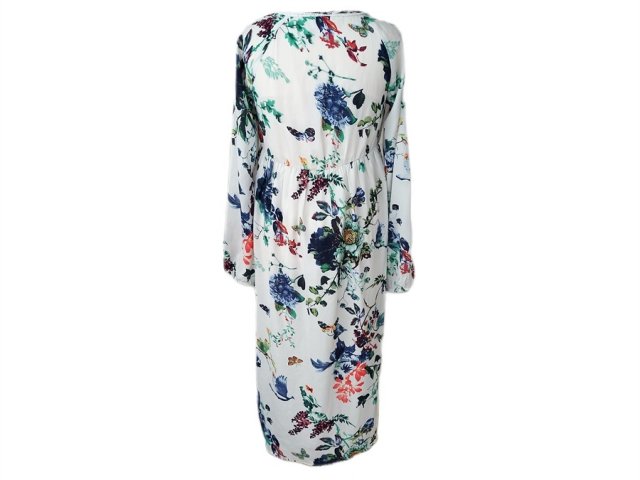 Biała sukienka w kwiaty
