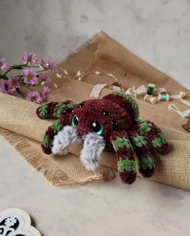 Duży pajączek, Pająk pluszowy, Przytulanka dla dziecka, Maskotka na prezent