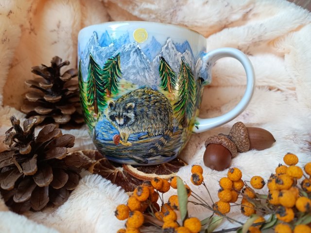 Ręcznie malowany szop i las borowikowy kubek 480 ml.