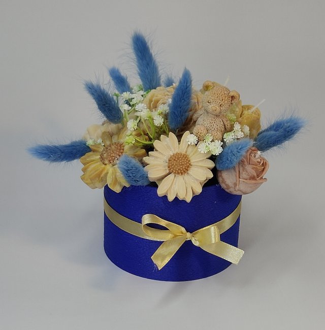 Flowerbox - bukiet kwiatów - wosk - prezent - rękodzieło