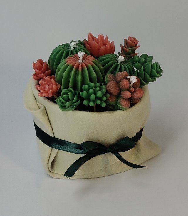 Flowerbox - bukiet kwiatów - wosk - prezent - rękodzieło