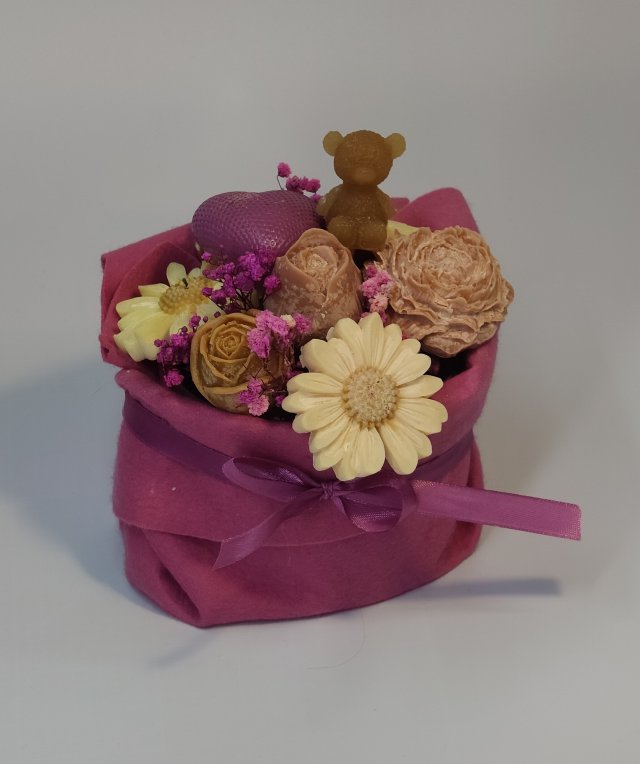 Flowerbox - bukiet kwiatów - wosk - prezent - rękodzieło