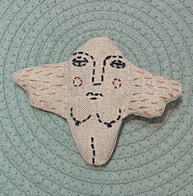 Broszka, przypinka Naguska