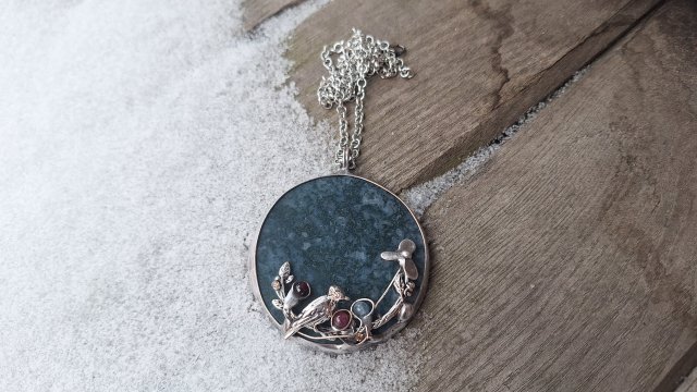 Agat mszysty - wisiorek