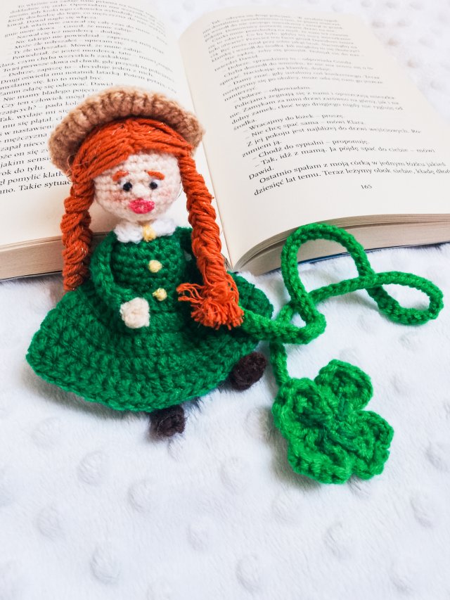 Zakładka do książek Ania z Zielonego wzgórza z koniczynką