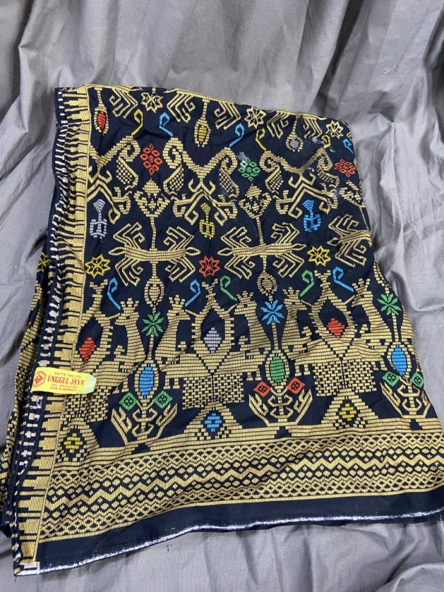 Unggul Jaya batik
