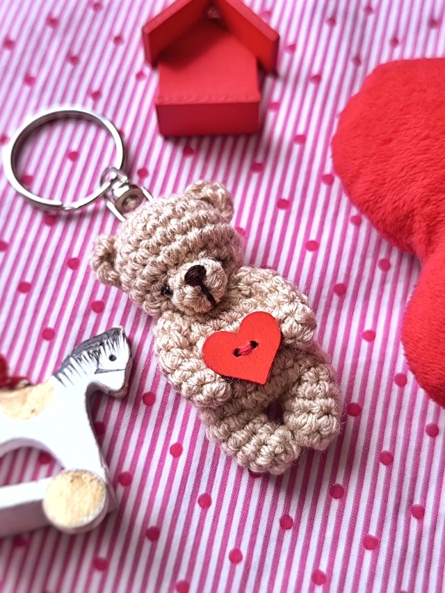 MINI MIŚ z serduszkiem BRELOCZEK na walentynki