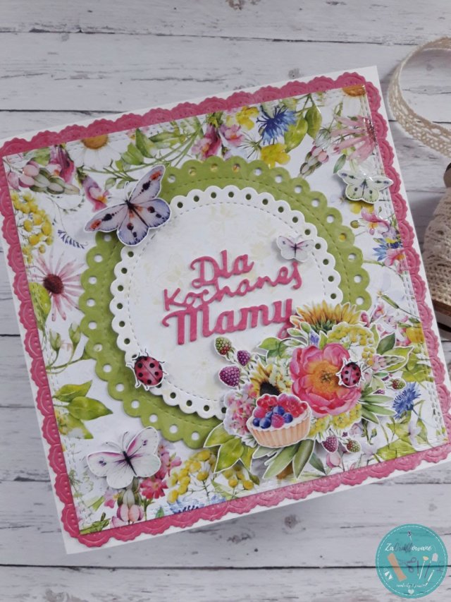Kartka na Dzień Mamy z polnymi kwiatami i motylami