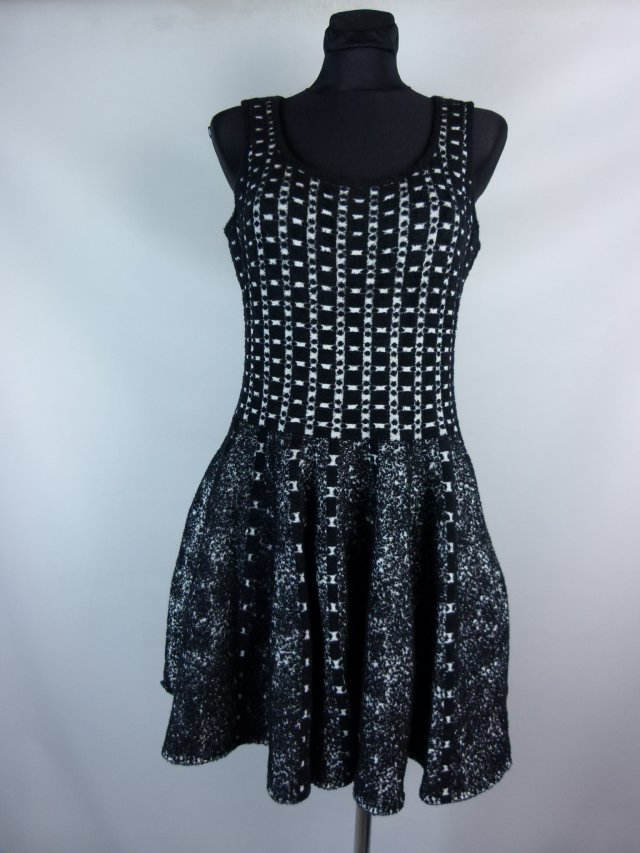 Asos swetrowa kloszowana sukienka 12 / 40