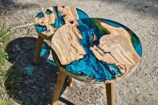 Komplet stolików z drewna oliwkowego i żywicy - ręcznie wykonane, inspirowane oceanem