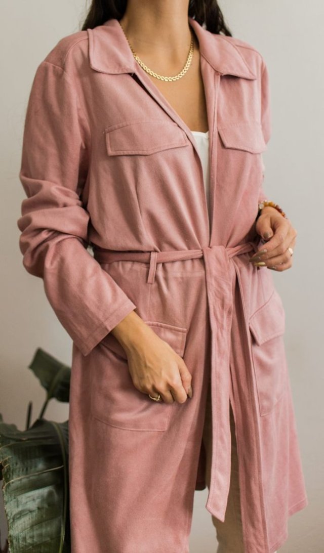 pudrowa zamszowa narzutka 44/46