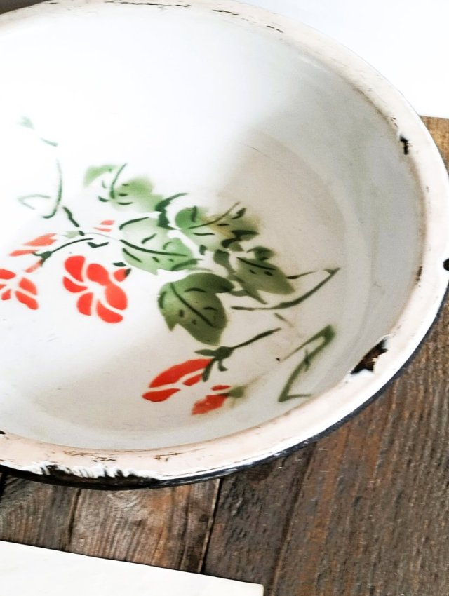 miska emaliowana, niebieska w kwiaty