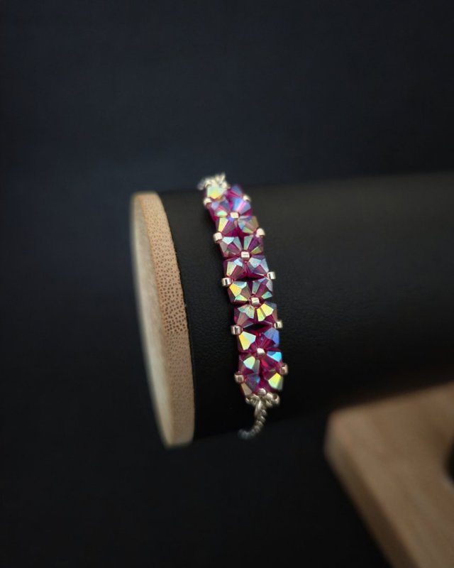 Crystal Square Sapphire - Delikatna bransoletka z kryształów Preciosa Fuchsia AB2x