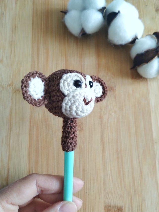 ozdoba na ołówek małpka, małpa