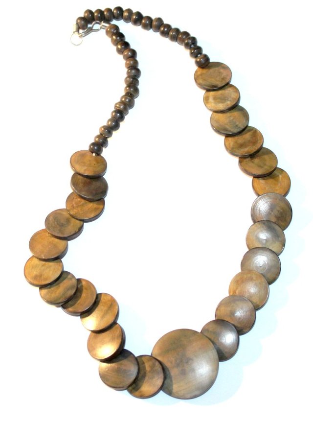 Wyjątkowy NASZYJNIK etno pastylki  jak drewno