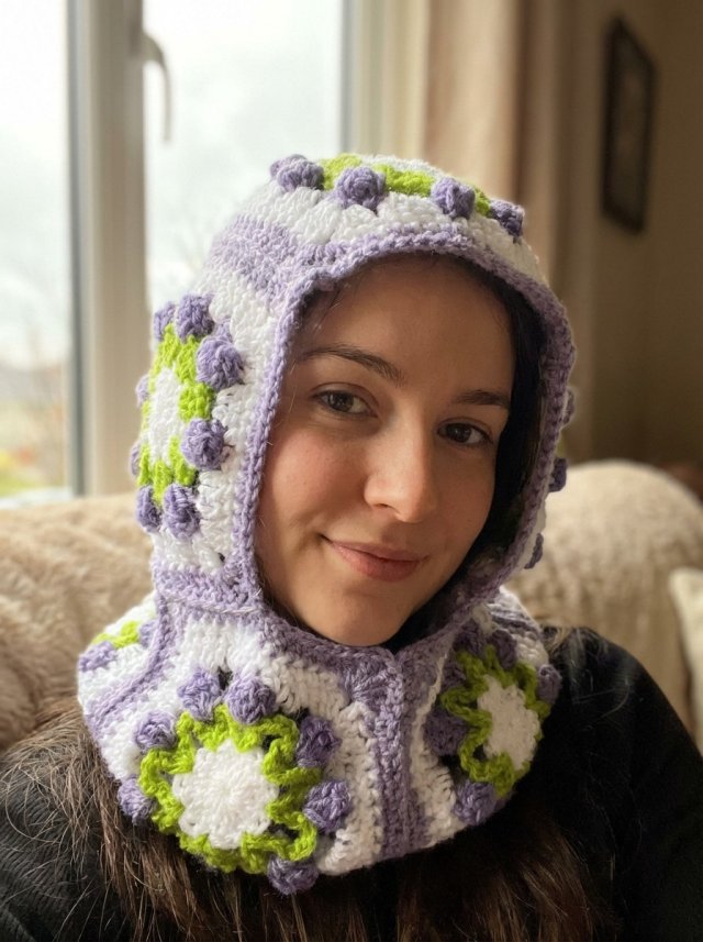 balaclava z kwiatkami