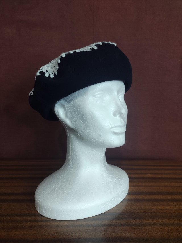 Folk - beret handmade - obw. głowy 58 cm