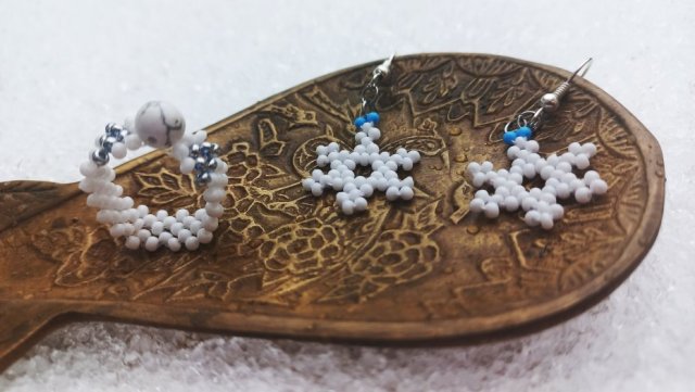 Zimowy zestaw Śnieżynki pleciony pierścionek z kolczykami gwiazdki