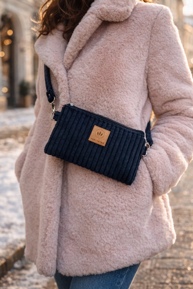 Sztruksowa mini nerka saszetka Czarna